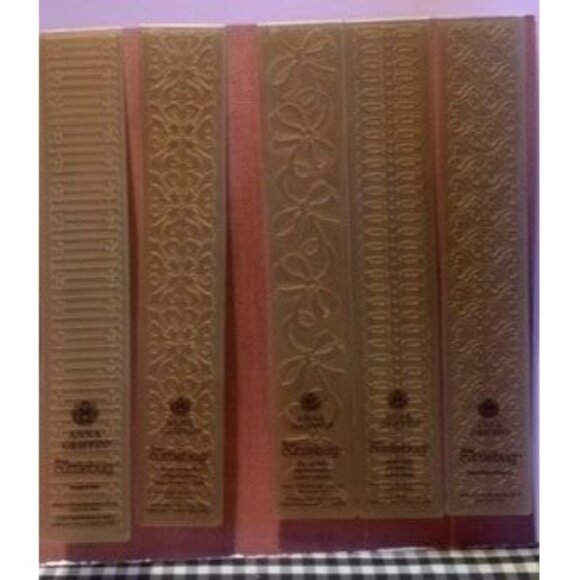 Anna Griffin Embossing Border Folder set #5 - Picture 11 of 11